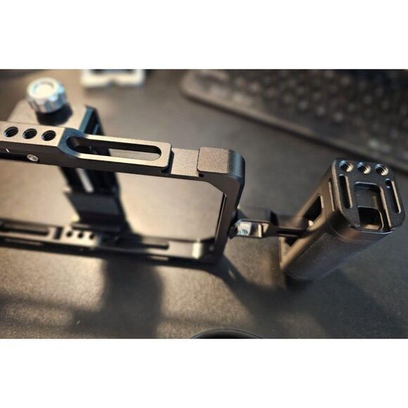 Upgraded Phone Rig Vlogging Kit, Video Stabilizer with Dual Handle - Picture 5 of 6